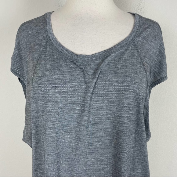 Lululemon Gray plant To Pike Relaxed Fit Short Sleeve Top Med / Large - Picture 2 of 9